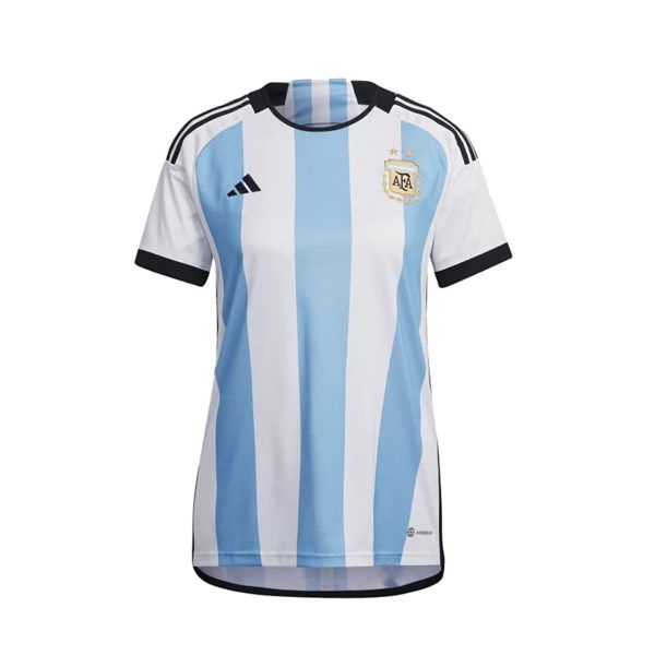 argentina_lady_home1